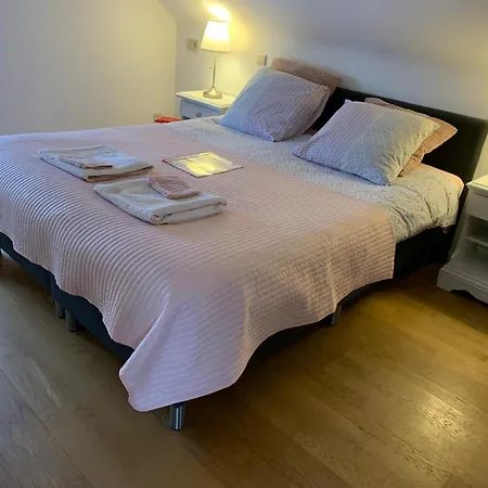 Agnes Bed & Breakfast *